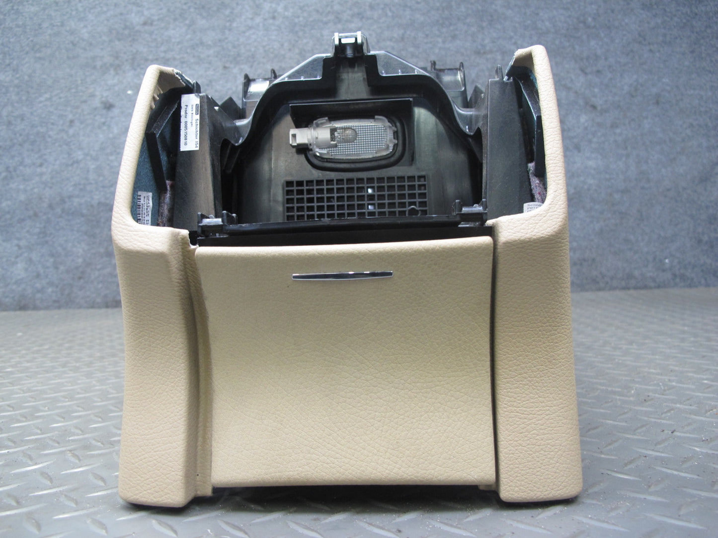 07-09 Mercedes W221 S-class Center Console Storage Compartment w Ash Tray OEM