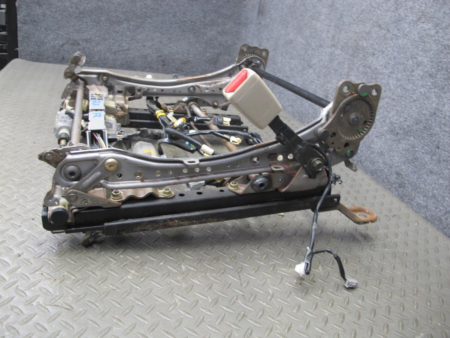 2003-2007 Lexus LX470 Front Right Passenger Side Lower Seat Track Frame W/ Motor
