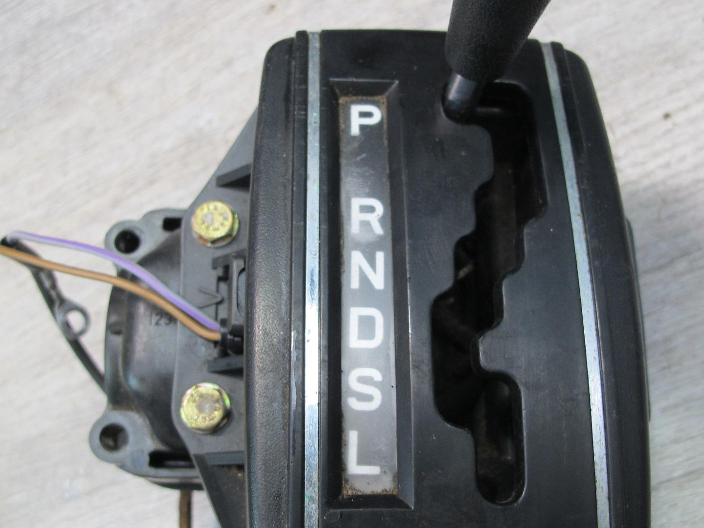 82-85 Mercedes W123 A/T Automatic Transmission Gear Shifter OEM