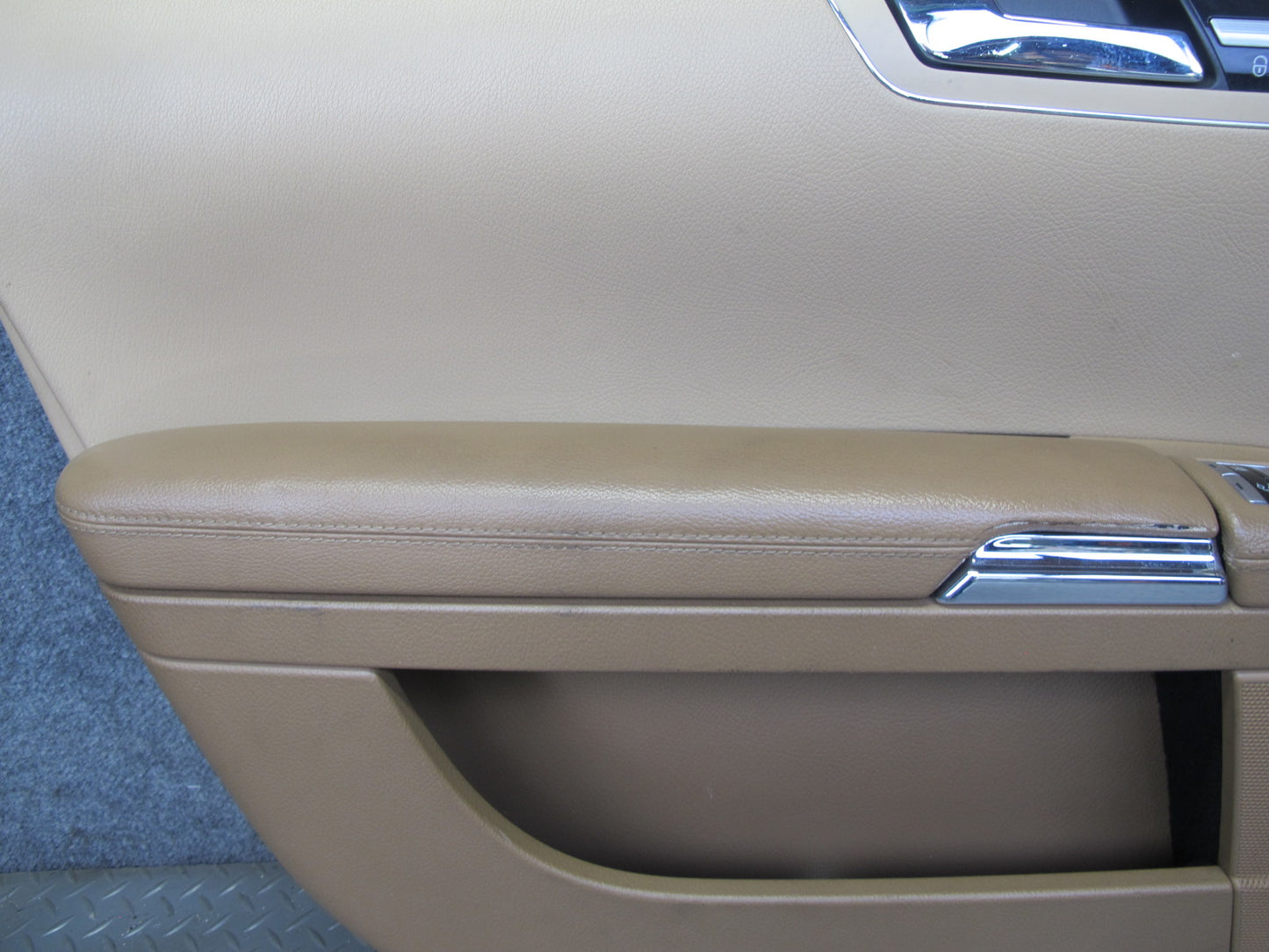 07-09 Mercedes W221 S-class Front Door Interior Trim Cover Panel Set Brown OEM