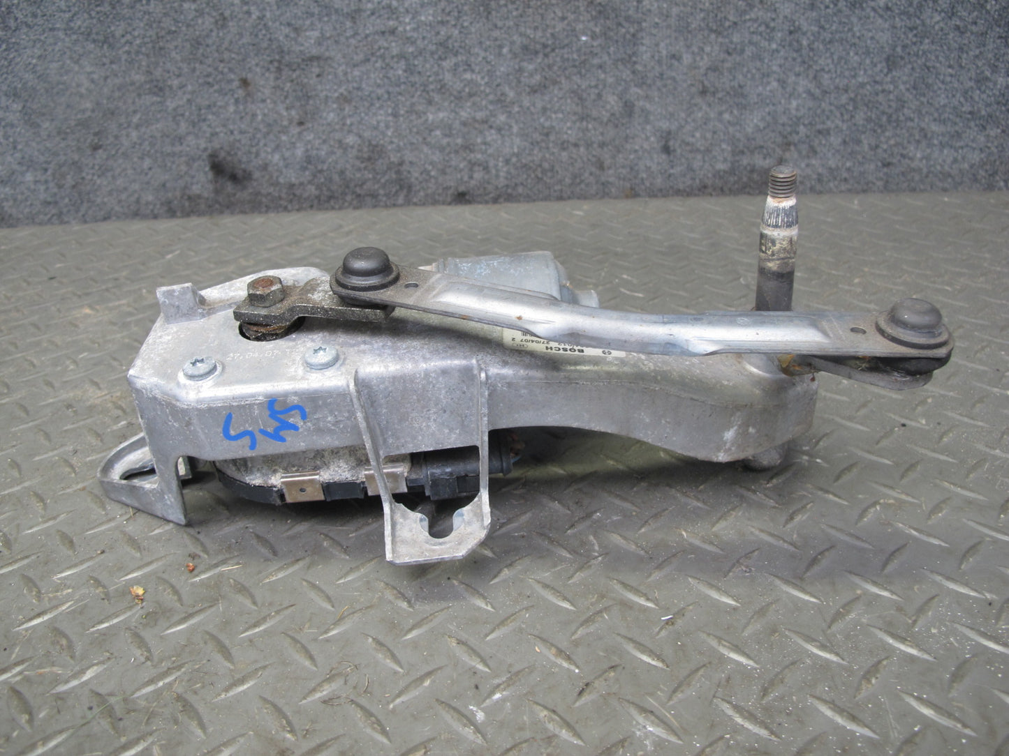 07-13 Mercedes W221 S-class Front Left Windshield Wiper Motor 2218201942 OEM