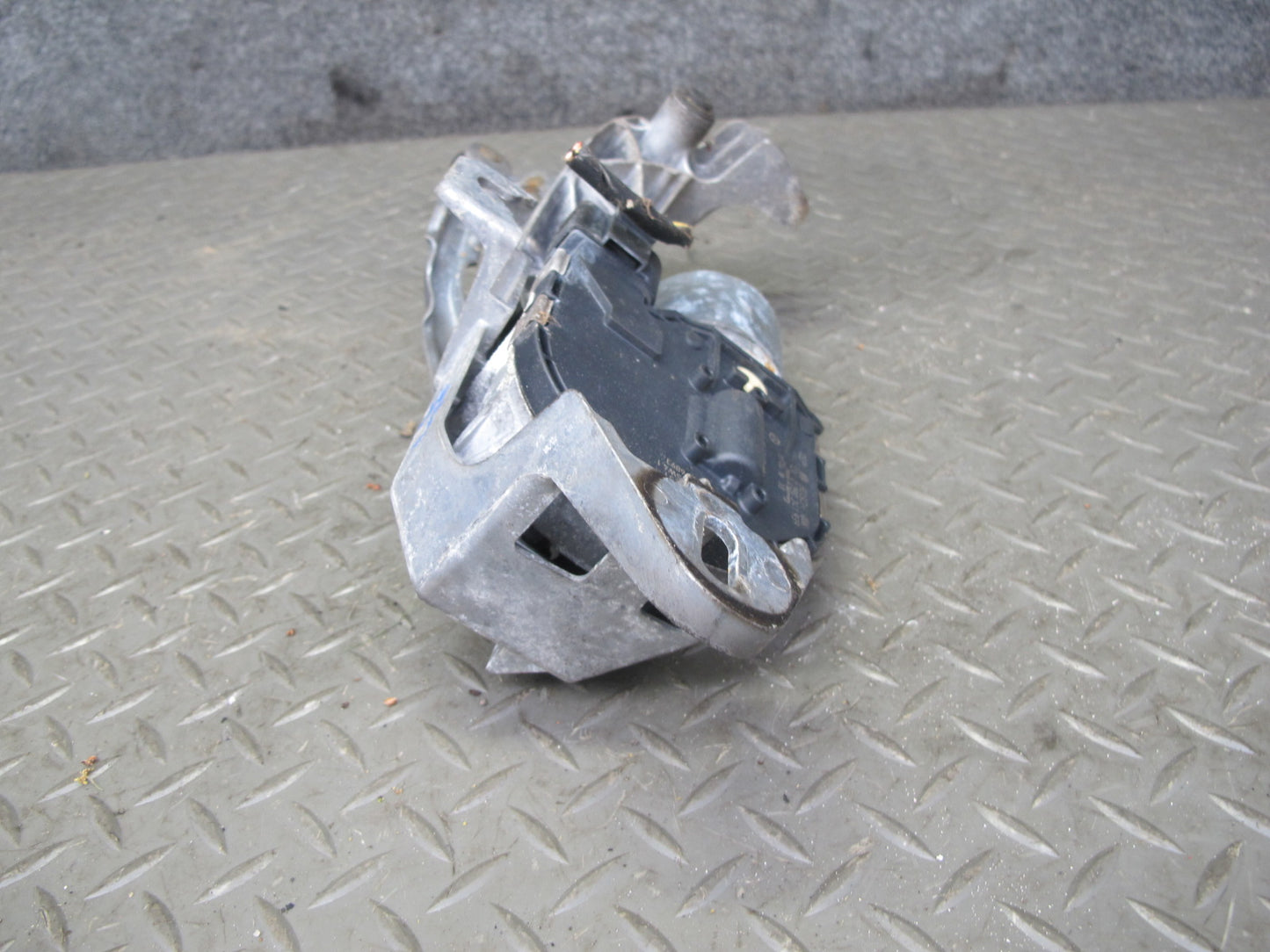 07-13 Mercedes W221 S-class Front Left Windshield Wiper Motor 2218201942 OEM