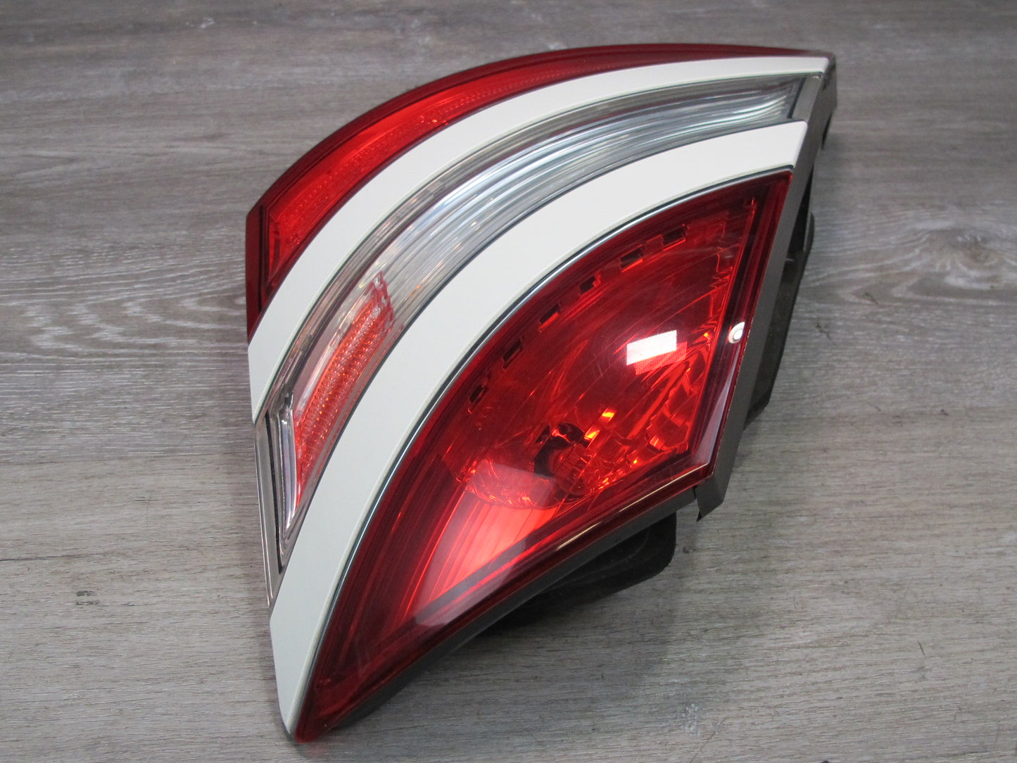 07-09 Mercedes W221 S-class Rear Right Tail Light Lamp White 2218200464 OEM