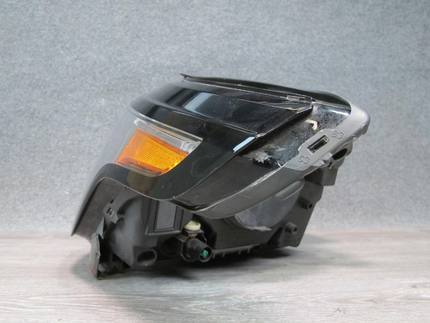 2013-2017 Land Range Rover L405 Front Left Xenon Adaptive Headlight Lamp Damaged