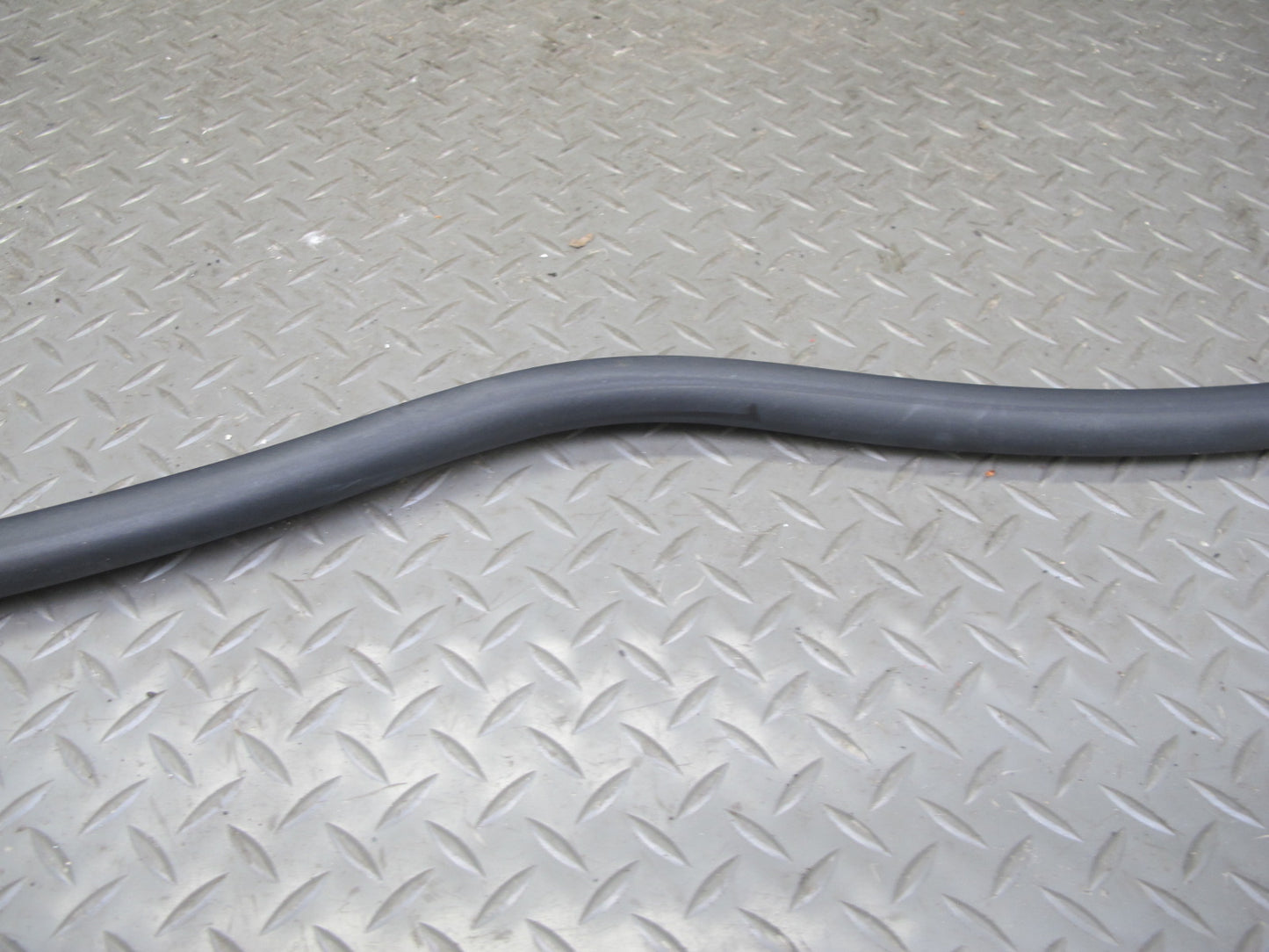 10-13 VW Golf MK6 2-DR Front Left Driver Door Weatherstrip Rubber Seal OEM