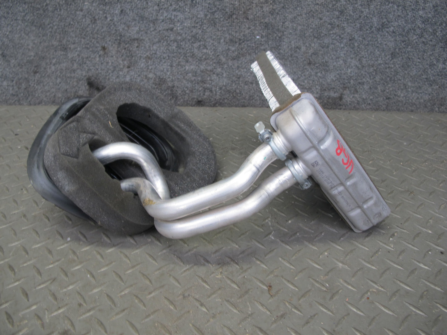 12-13 VW Golf EOS Tiguan Hvac Heater Core w Outlet Tube Pipe & Grommet OEM