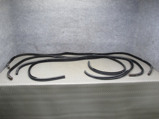 2013-2022 Land Range Rover L405 Front & Rear Door Weatherstrip Rubber Seal Set