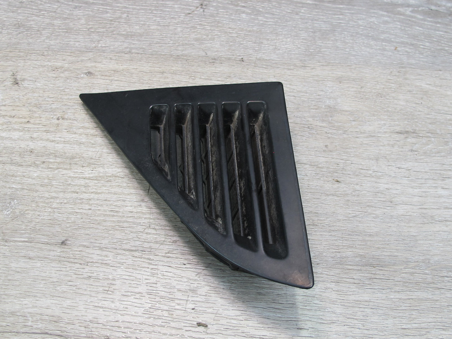 91-95 Toyota SW21L MR2 Set of 2 Rear Quarter Window Air Vent Grille OEM