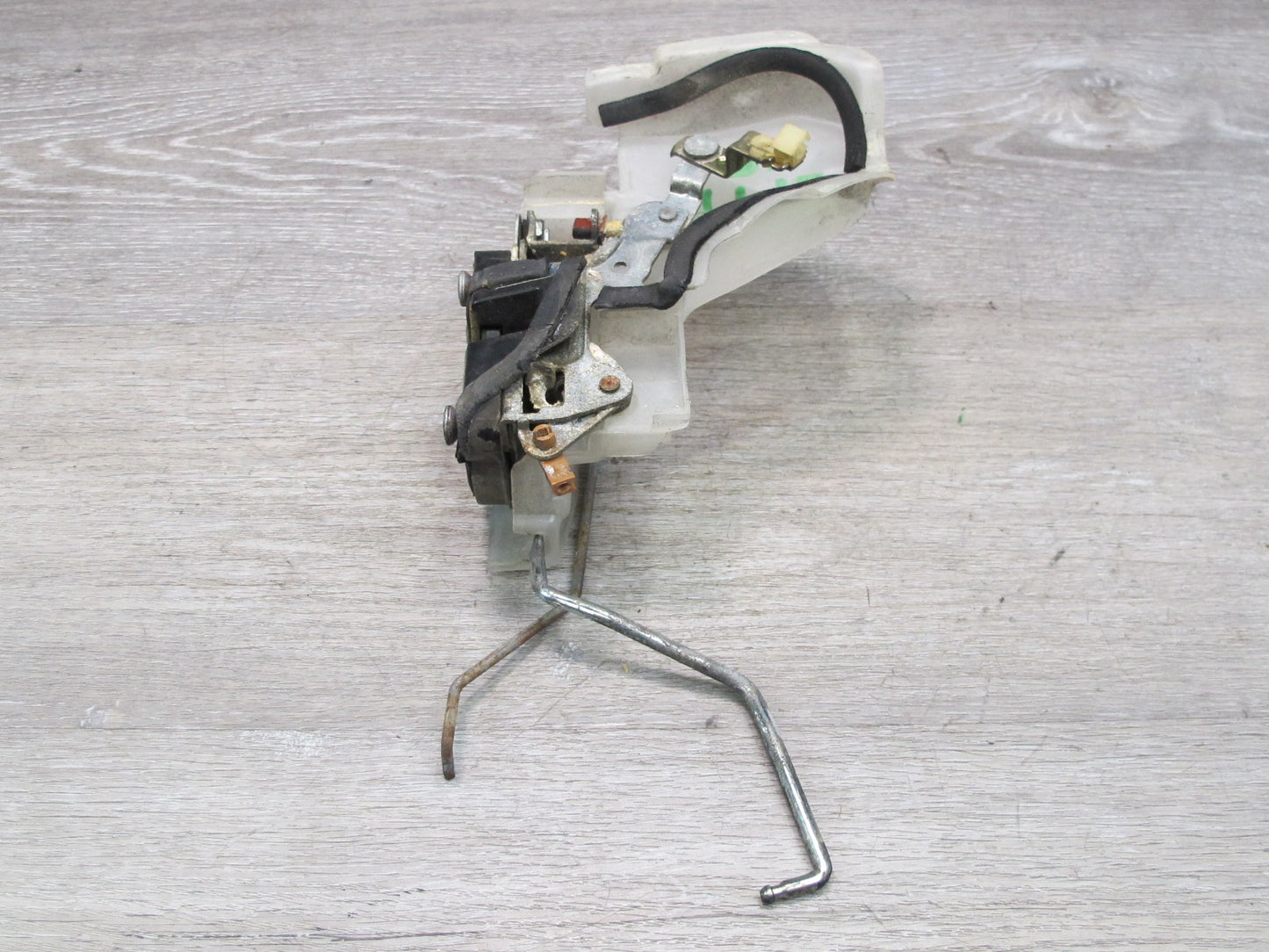 91-95 Toyota SW21L MR2 Right Passenger Door Lock Latch Actuator OEM