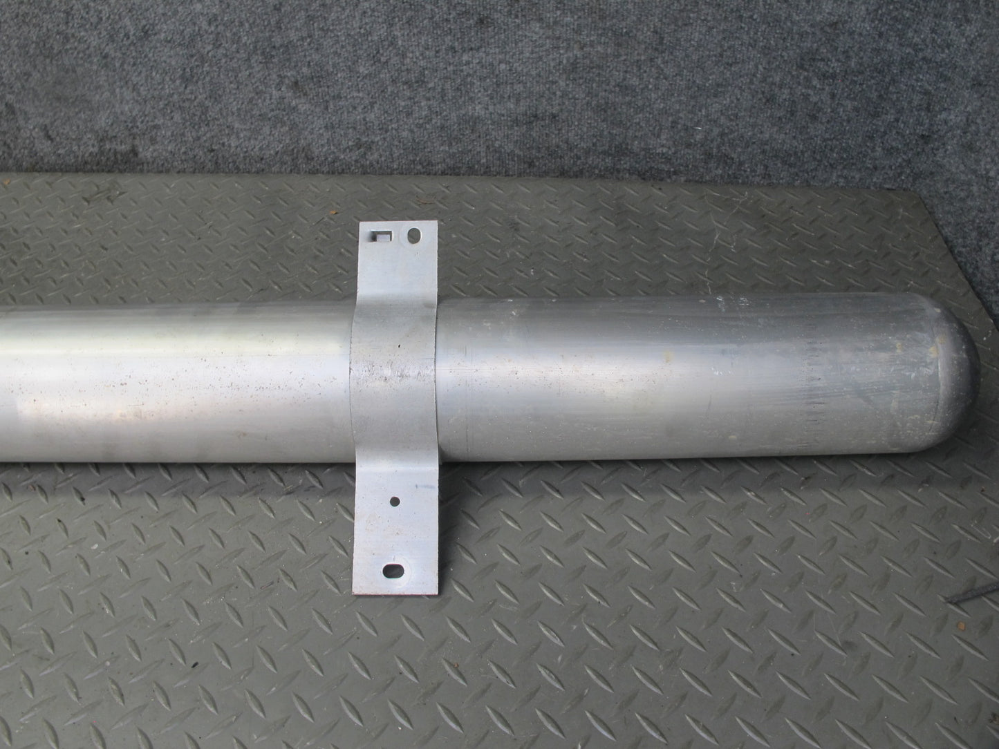 2013-2017 Land Range Rover L405 Air Suspension Reservoir Tank Accumulator