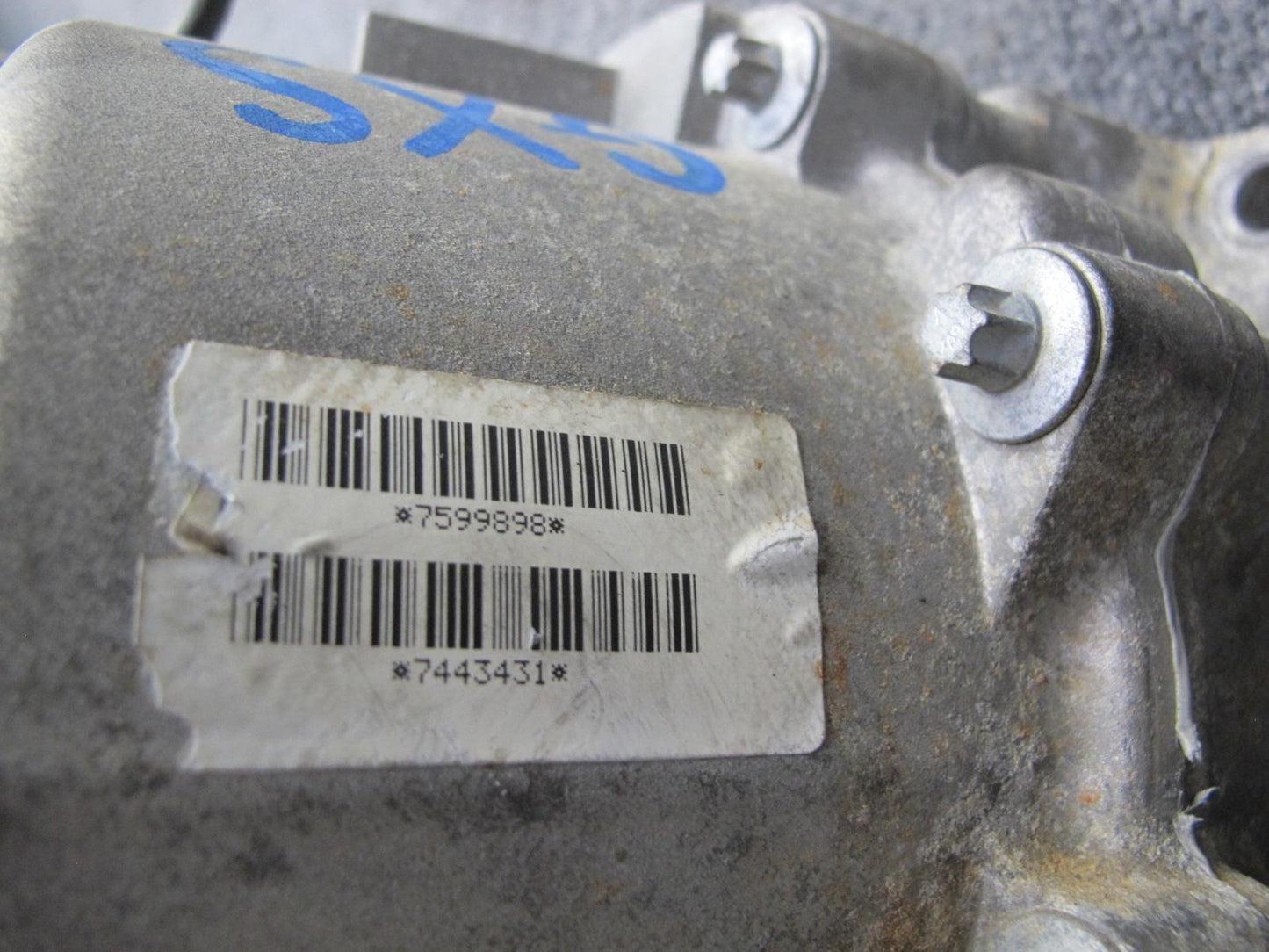 2010-2011 BMW E72 X6 AWD Hybrid ATC700 Transfer Case Box w Motor