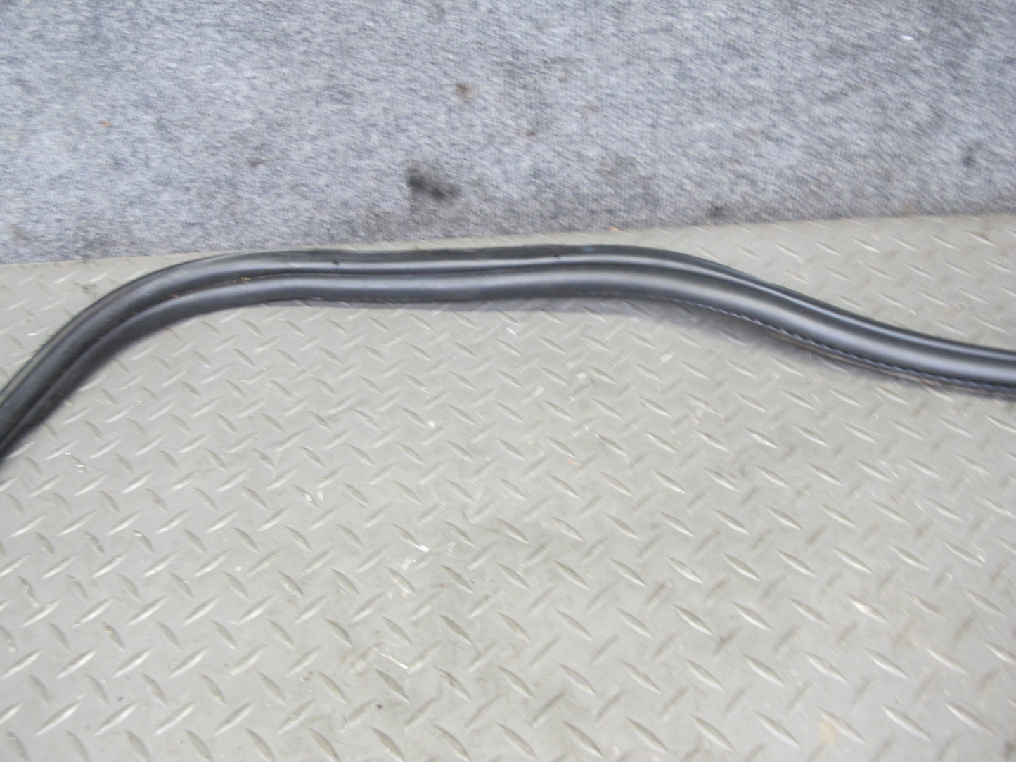 2013-2017 Land Range Rover L405 Rear Trunk Tailgate Weatherstrip Rubber Seal