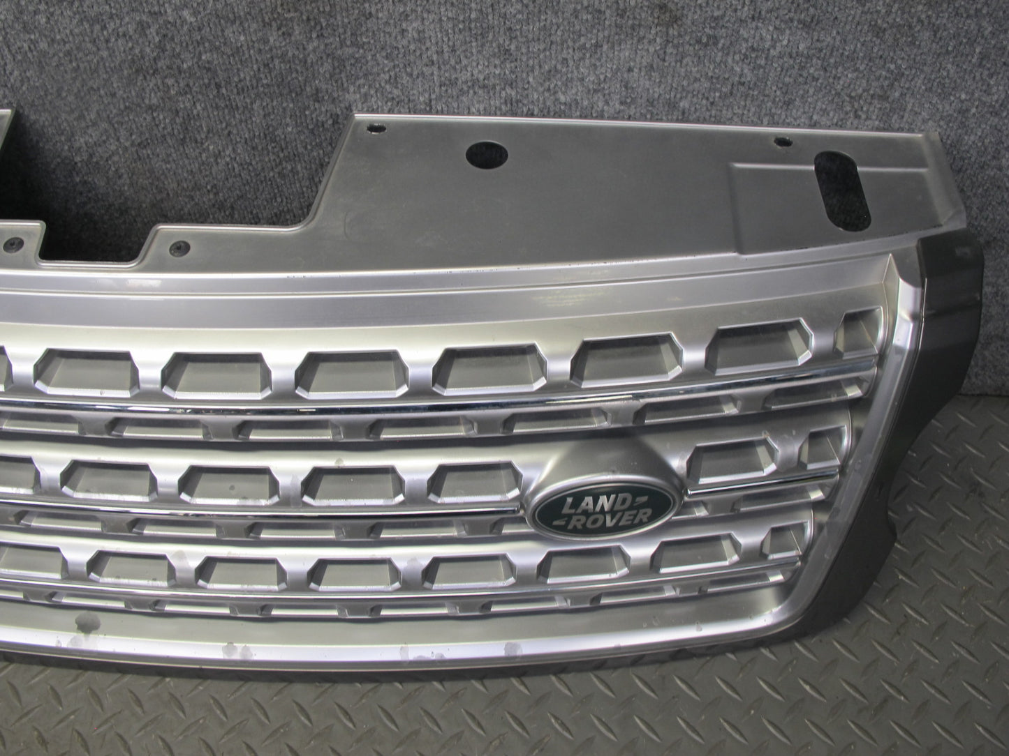 2013-2017 Land Range Rover L405 Front Radiator Grille w Emblem