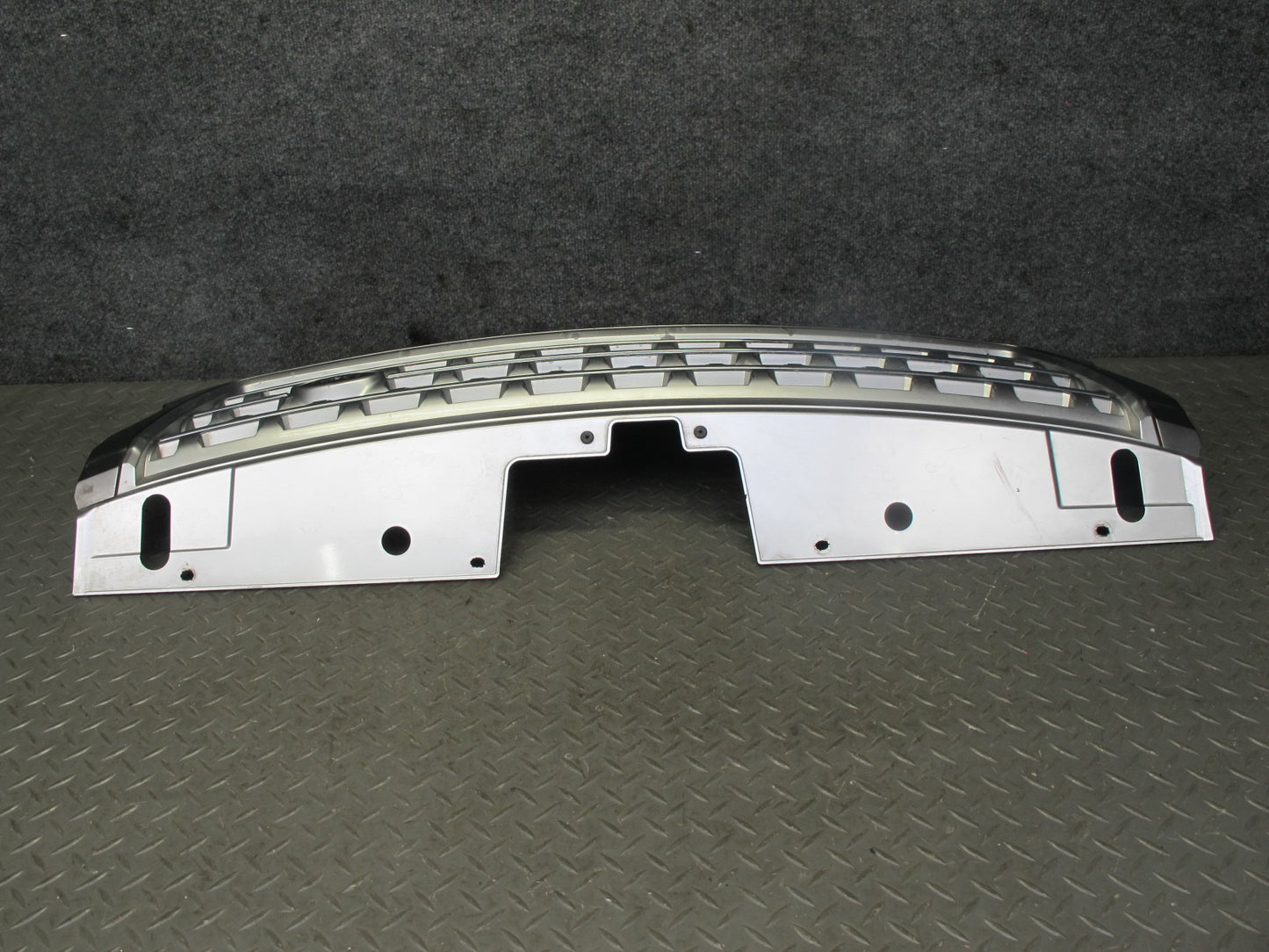 2013-2017 Land Range Rover L405 Front Radiator Grille w Emblem