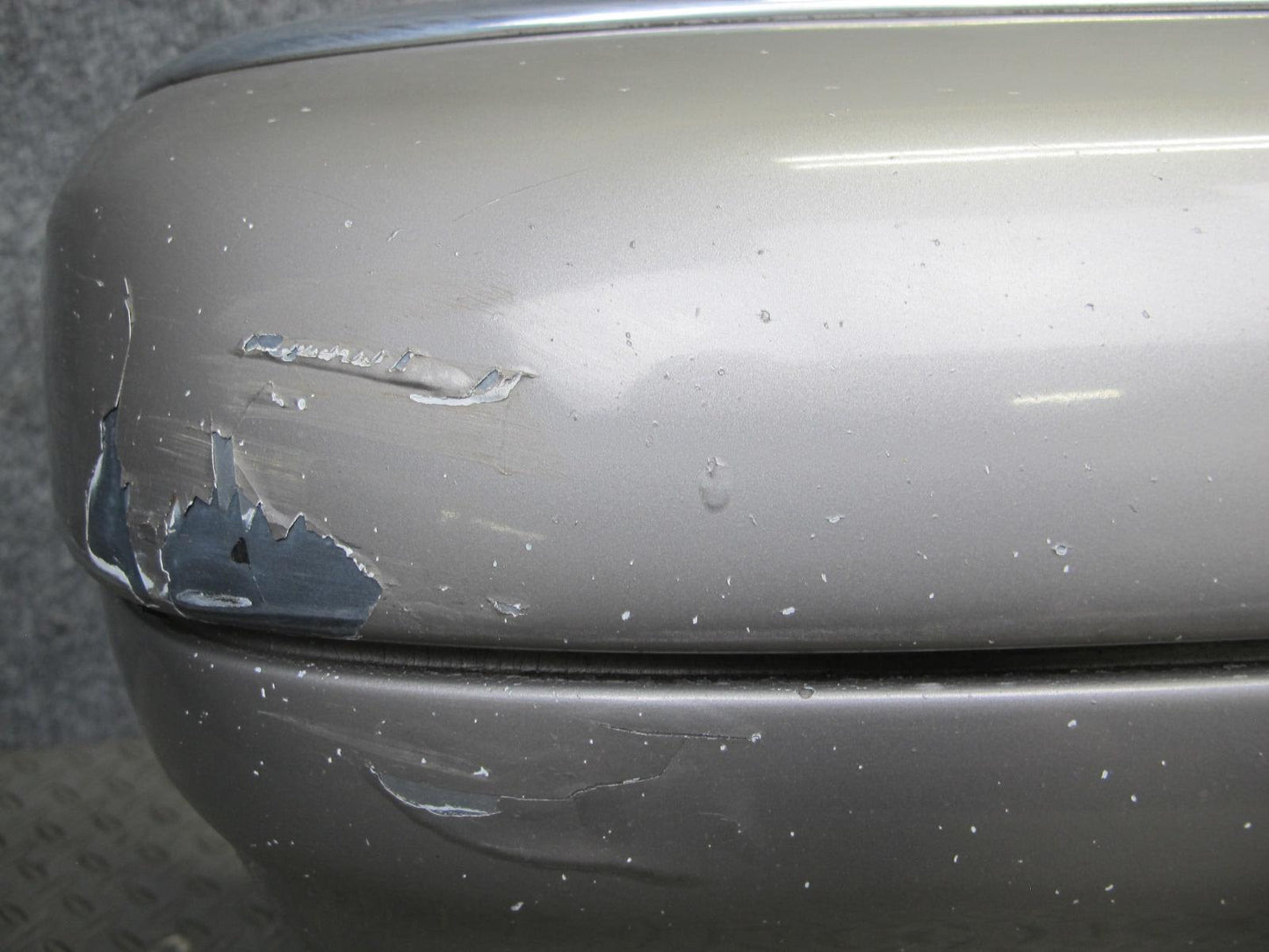 95-99 Mercedes W140 S-class Sedan Front Bumper Cover OEM