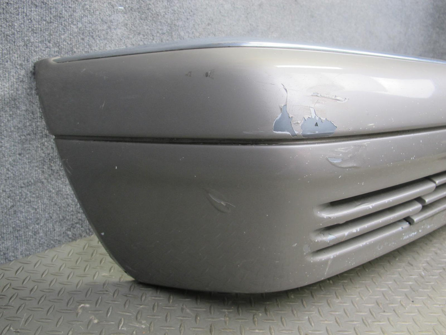 95-99 Mercedes W140 S-class Sedan Front Bumper Cover OEM
