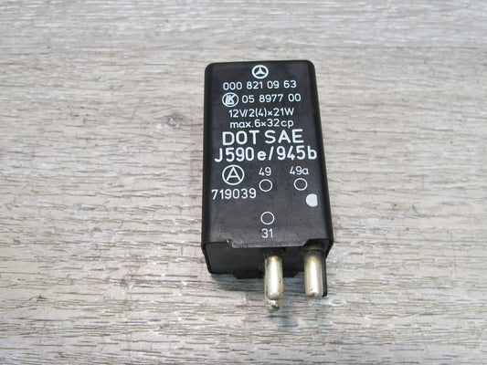 75-85 Mercedes W123 Turn Signal Flasher Relay 0008210963 OEM