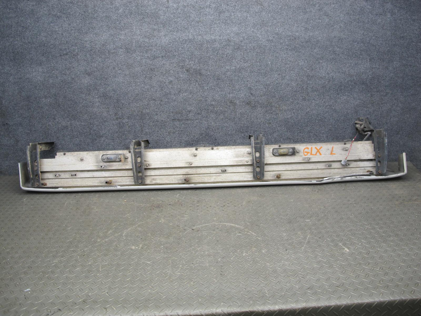 2003-2007 Lexus J100 LX470 Left Side Running Board Step Lower Plate Panel