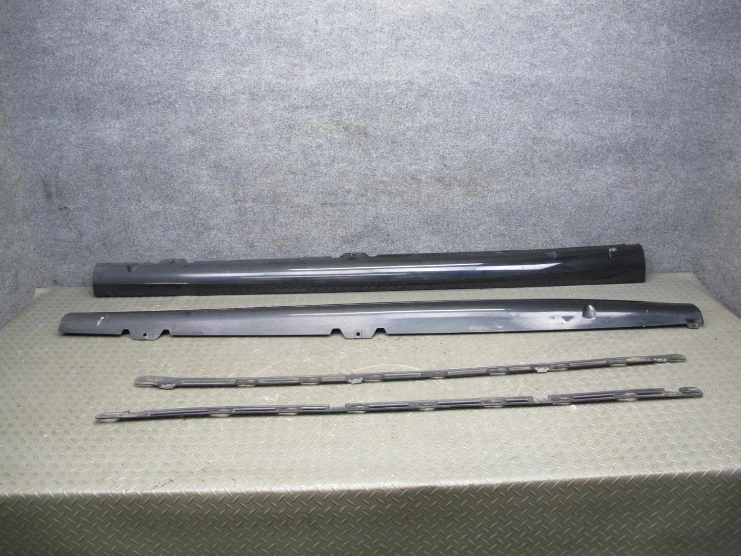 12-13 VW Golf R MK6 2-DR Left Right Side Skirt Rocker Panel Black w Retainer OEM