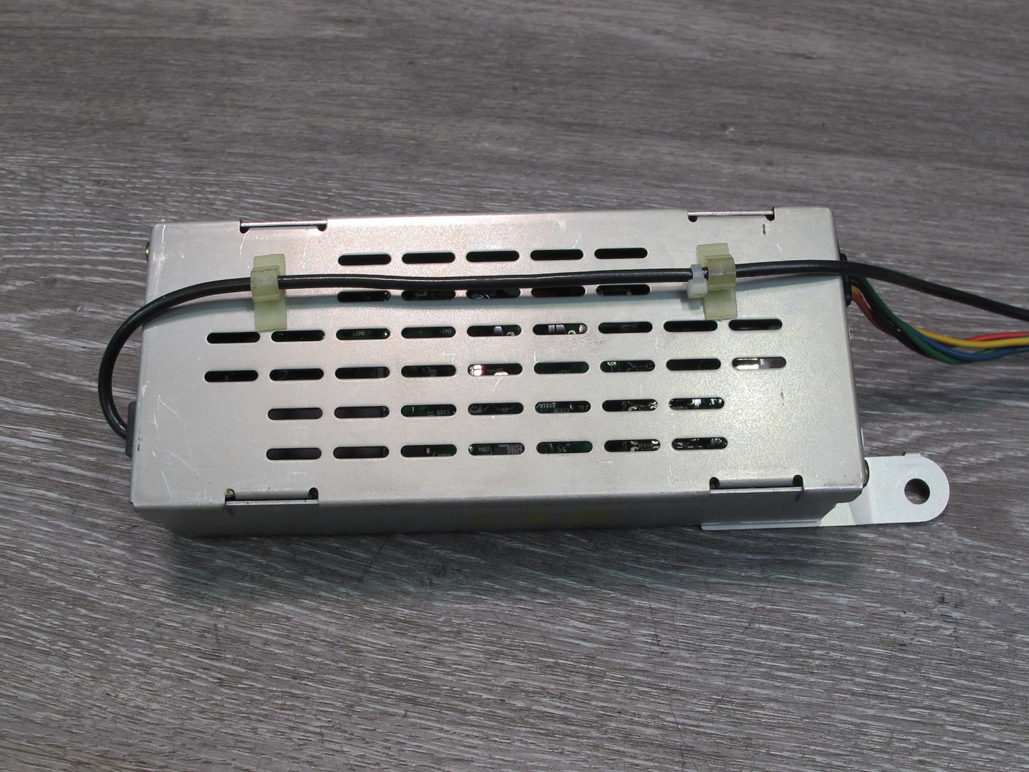 98-00 Lexus UCF20L LS400 Stereo Component Equalizer 86240-50020 OEM