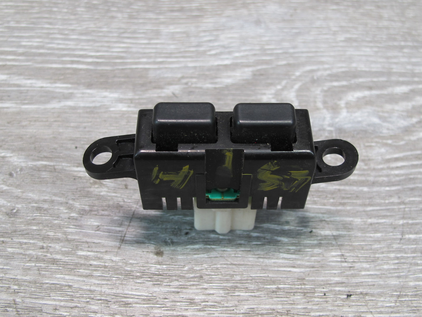 95-00 Lexus LS400 UCF20L Dash Odometer ODO Trip Reset Switch 84975-50010 OEM