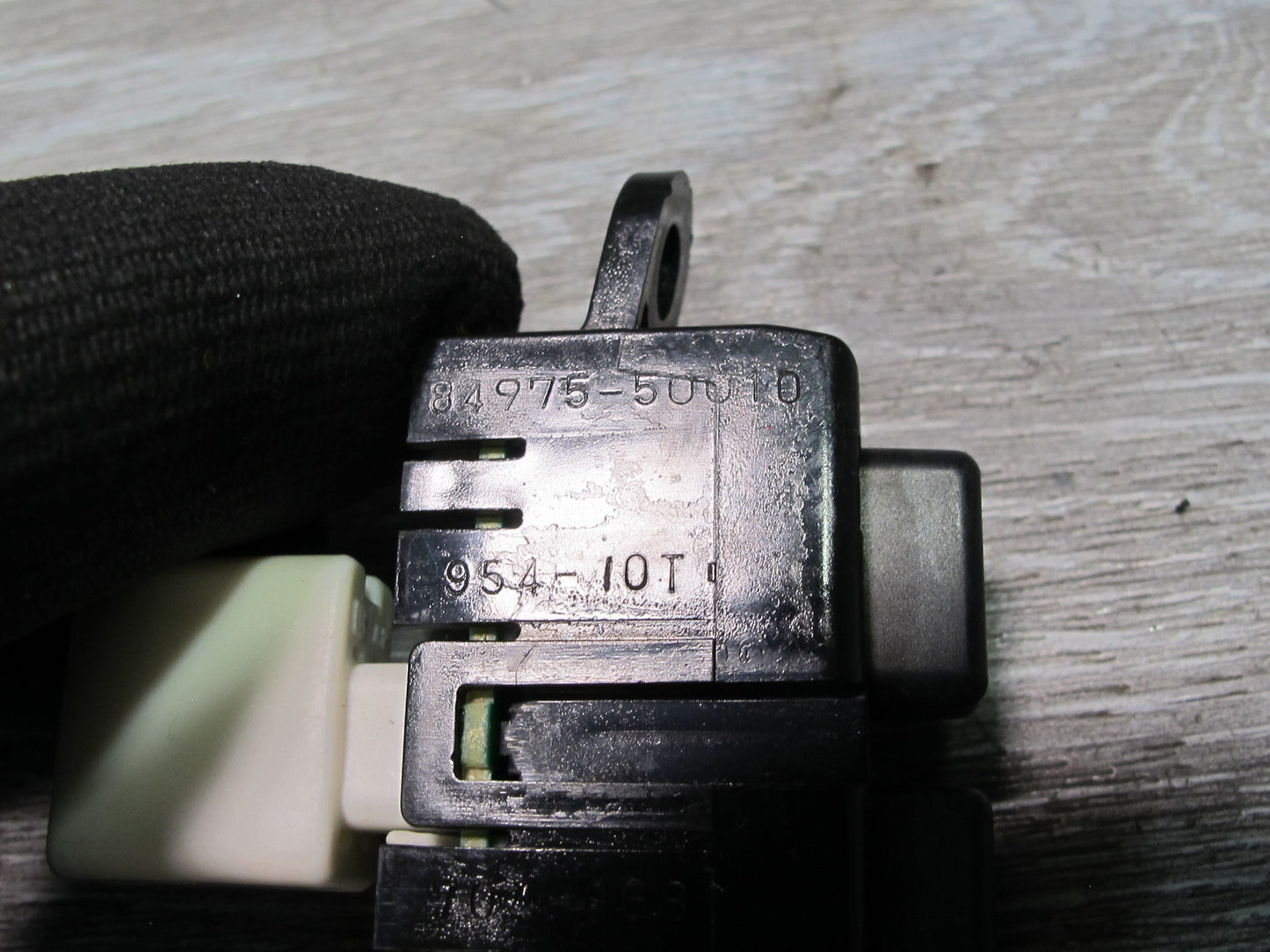 95-00 Lexus LS400 UCF20L Dash Odometer ODO Trip Reset Switch 84975-50010 OEM