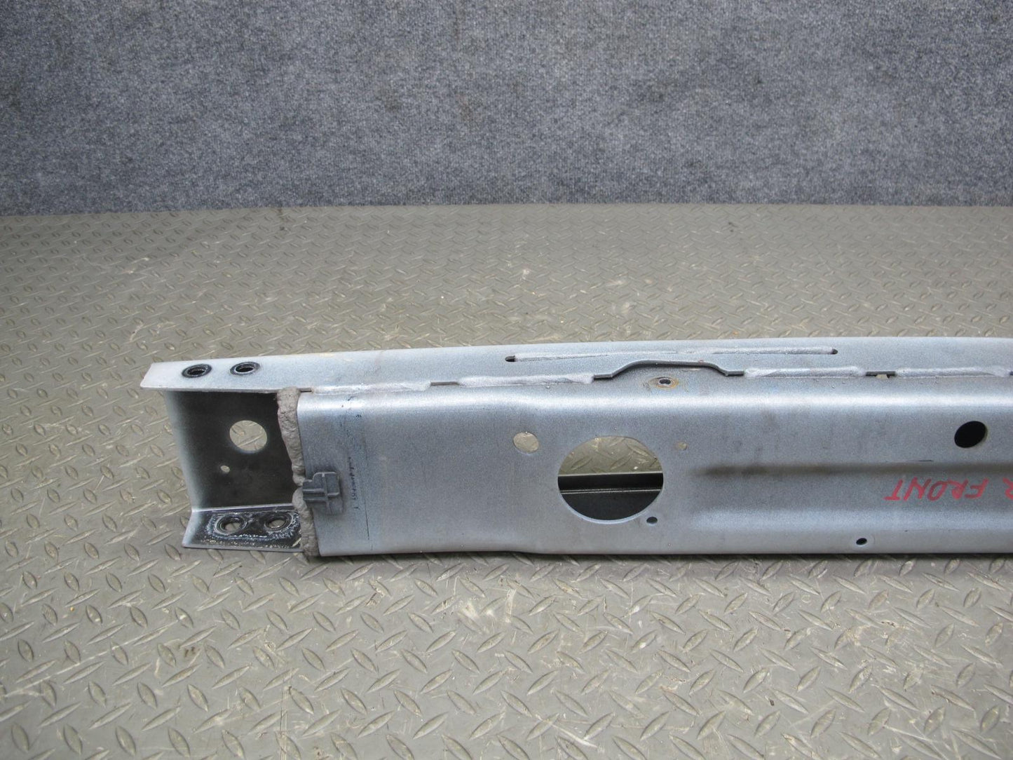 2013-2017 Land Range Rover L405 Front Bumper Impact Reinforcement Bar