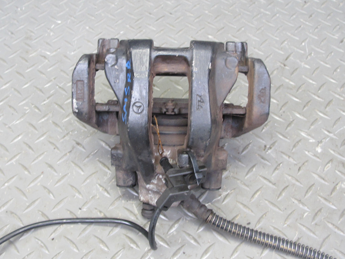 07-13 Mercedes W221 S550 AWD Set of 2 Rear Left & Right Brake Caliper OEM