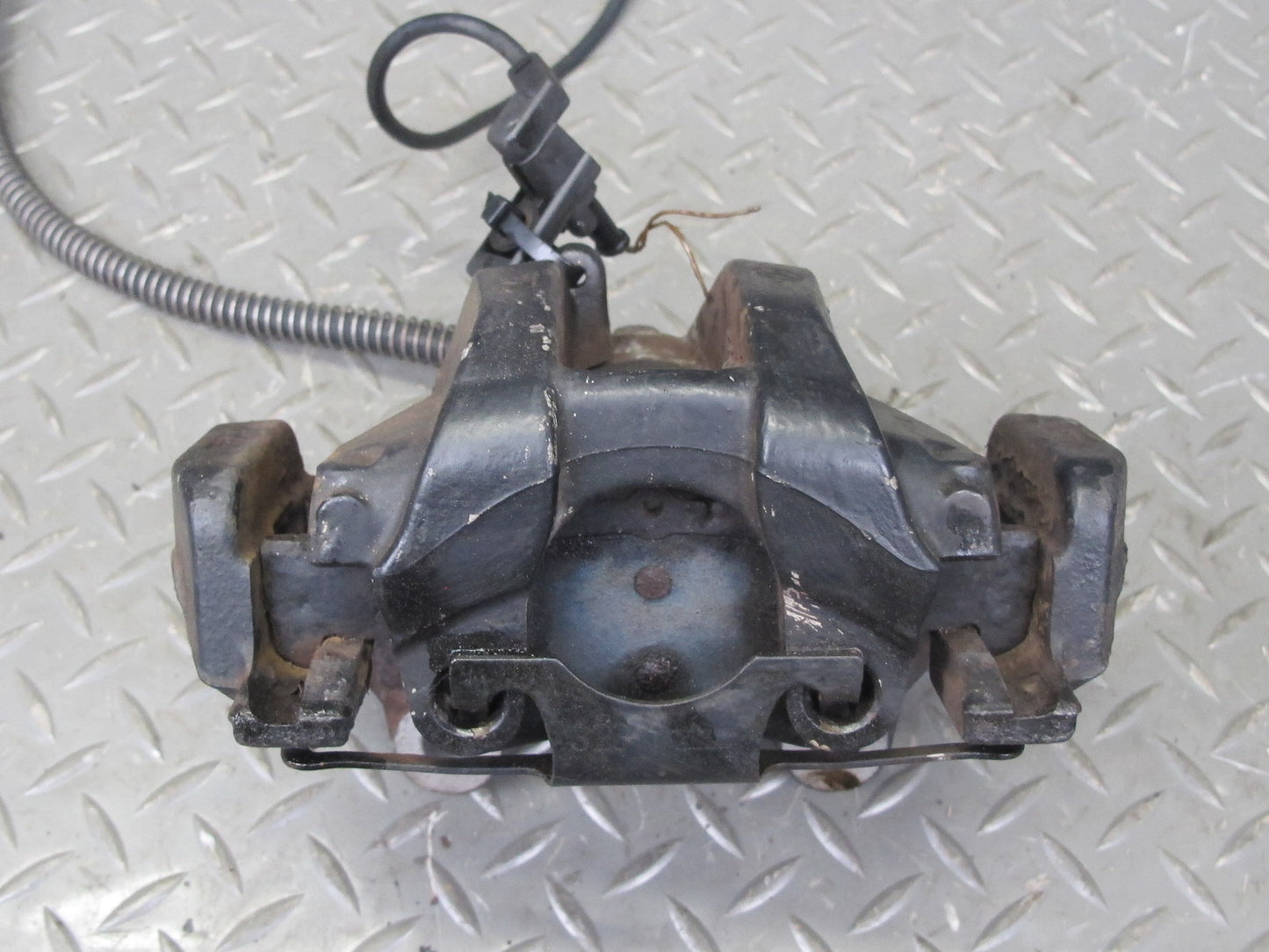 07-13 Mercedes W221 S550 AWD Set of 2 Rear Left & Right Brake Caliper OEM