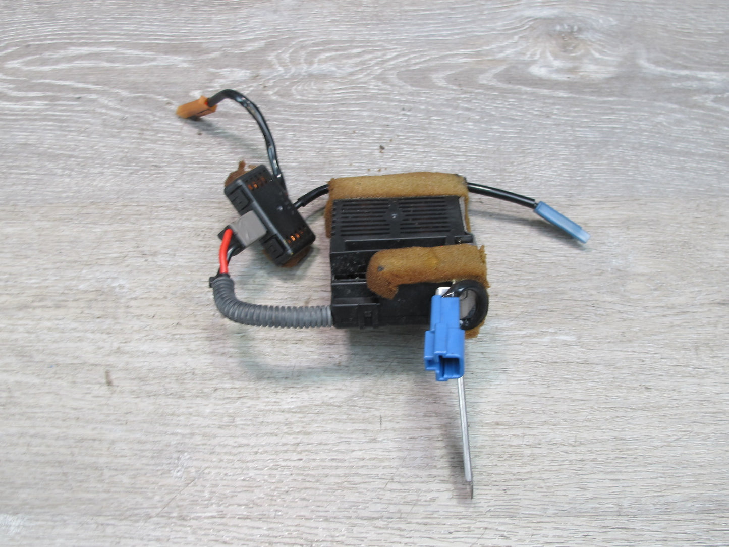 98-00 Lexus UCF20L LS400 Rear Window Defroster Defogger Resistor Module OEM