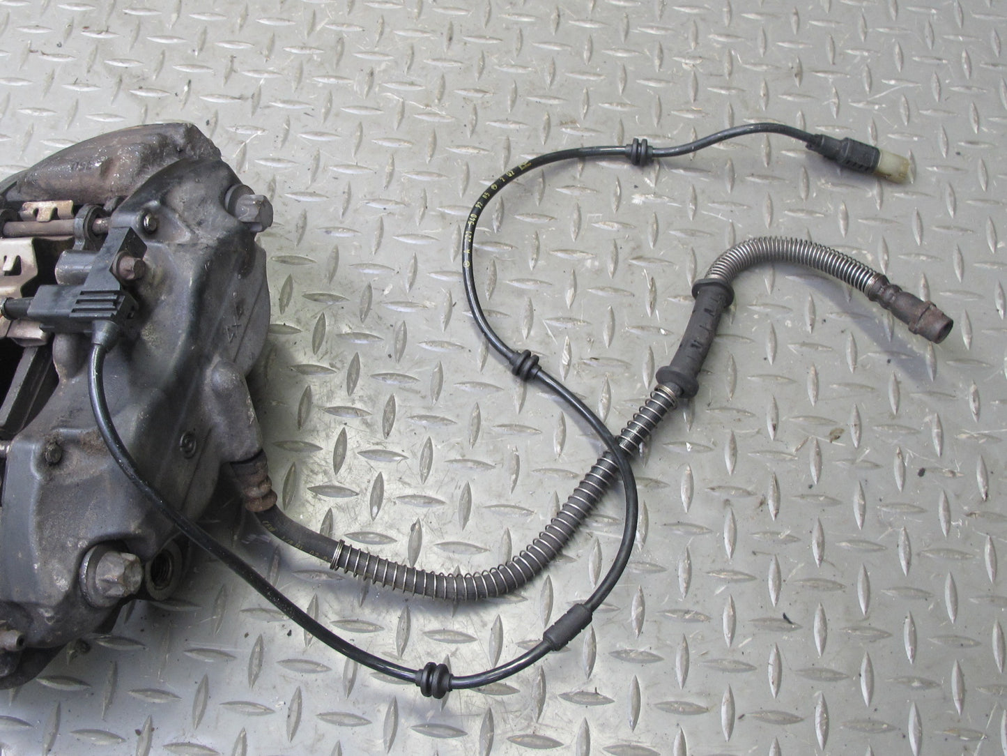 07-13 Mercedes W221 S550 AWD Set of 2 Front Left Right Brembo Brake Caliper OEM