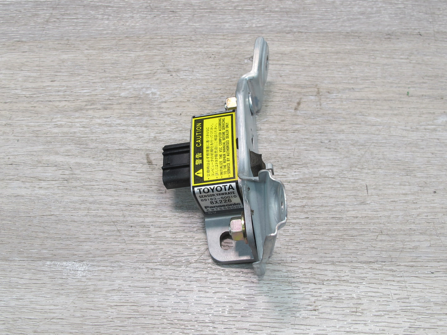 98-00 Lexus UCF20L LS400 YAW Turn Rate Sensor Module 89183-50010 OEM