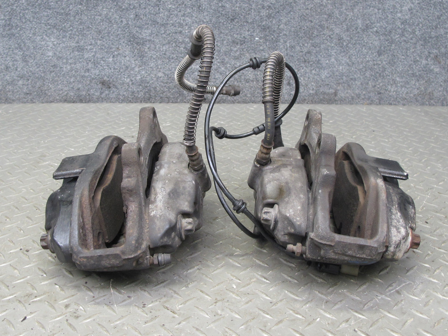07-13 Mercedes W221 S550 AWD Set of 2 Front Left Right Brembo Brake Caliper OEM