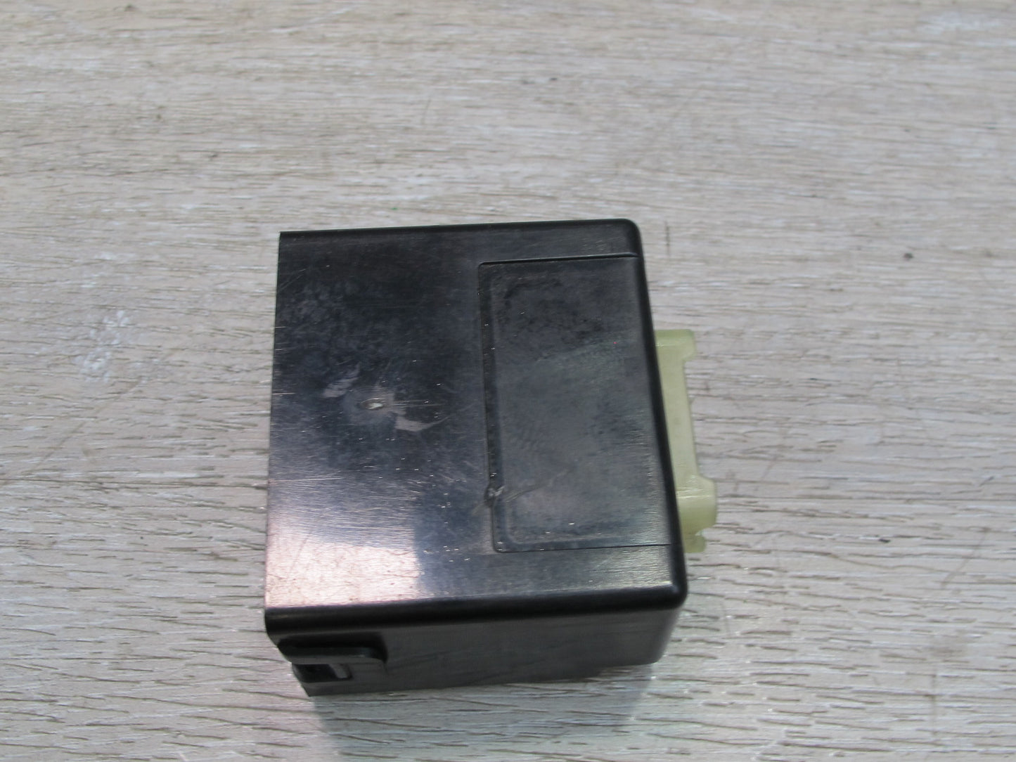 98-00 Lexus UCF20L LS400 Speaker Relay Control Module Unit OEM