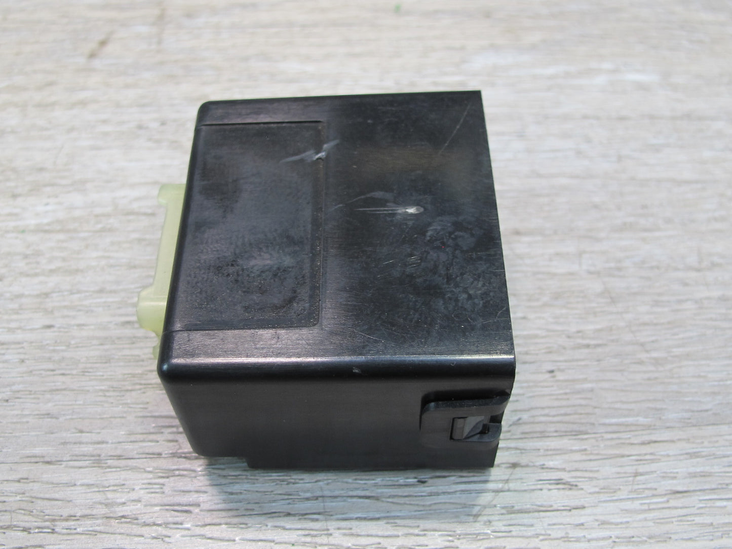 98-00 Lexus UCF20L LS400 Speaker Relay Control Module Unit OEM