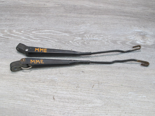 86-91 Mercedes W126 Set of 2 Front Left & Right Windshield Wiper Arm OEM