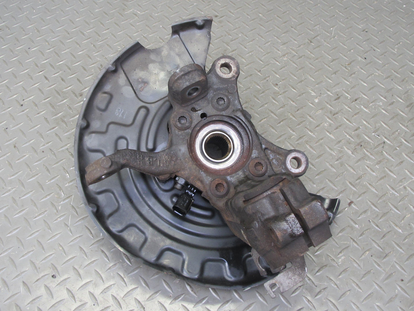 12-13 VW Golf R MK6 Front Right Spindle Knuckle Wheel Hub Bearing OEM