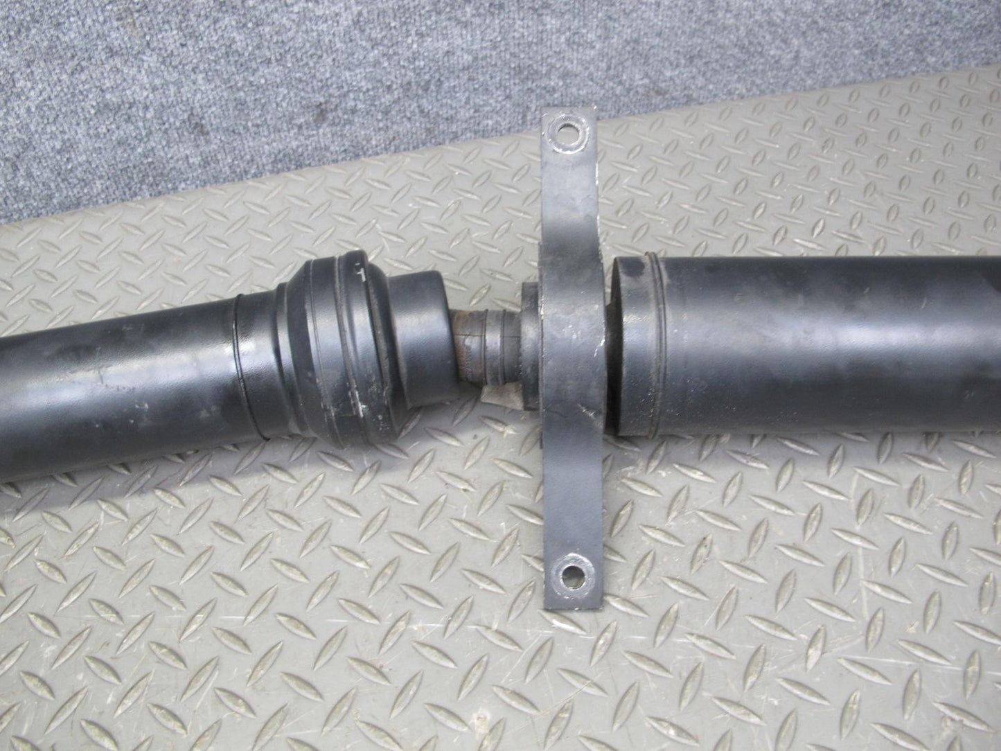 2013-2017 Range Rover L405 5.0L 4WD A/T Supercharged Rear Drive Shaft Driveshaft