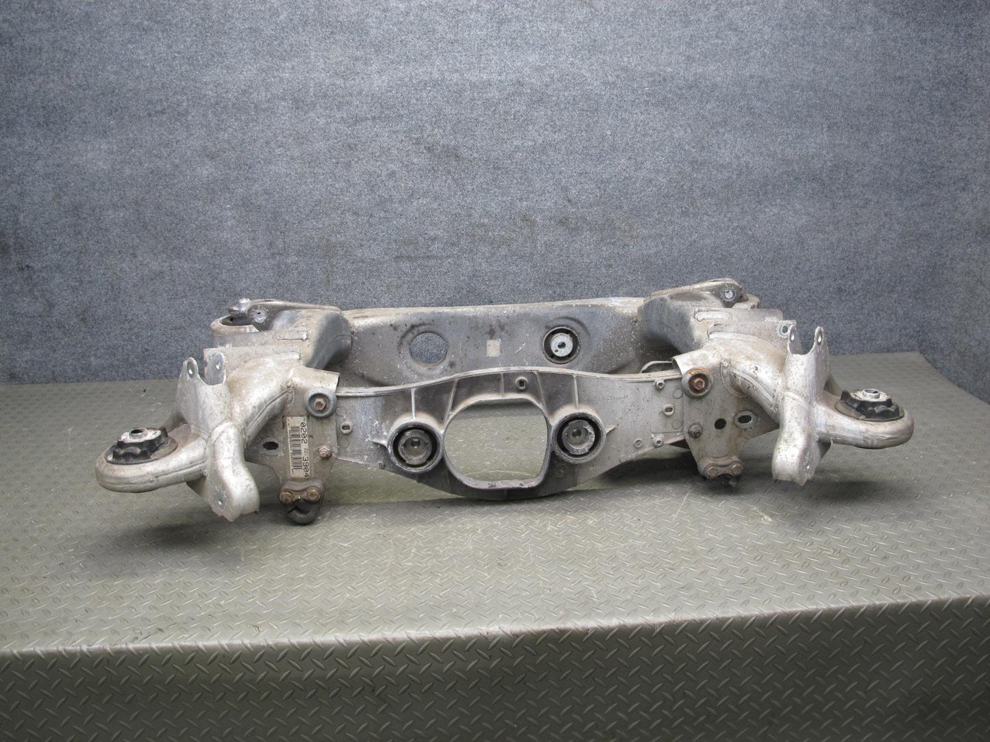 07-13 Mercedes W221 S550 4MATIC AWD Rear Subframe Crossmember Carrier OEM