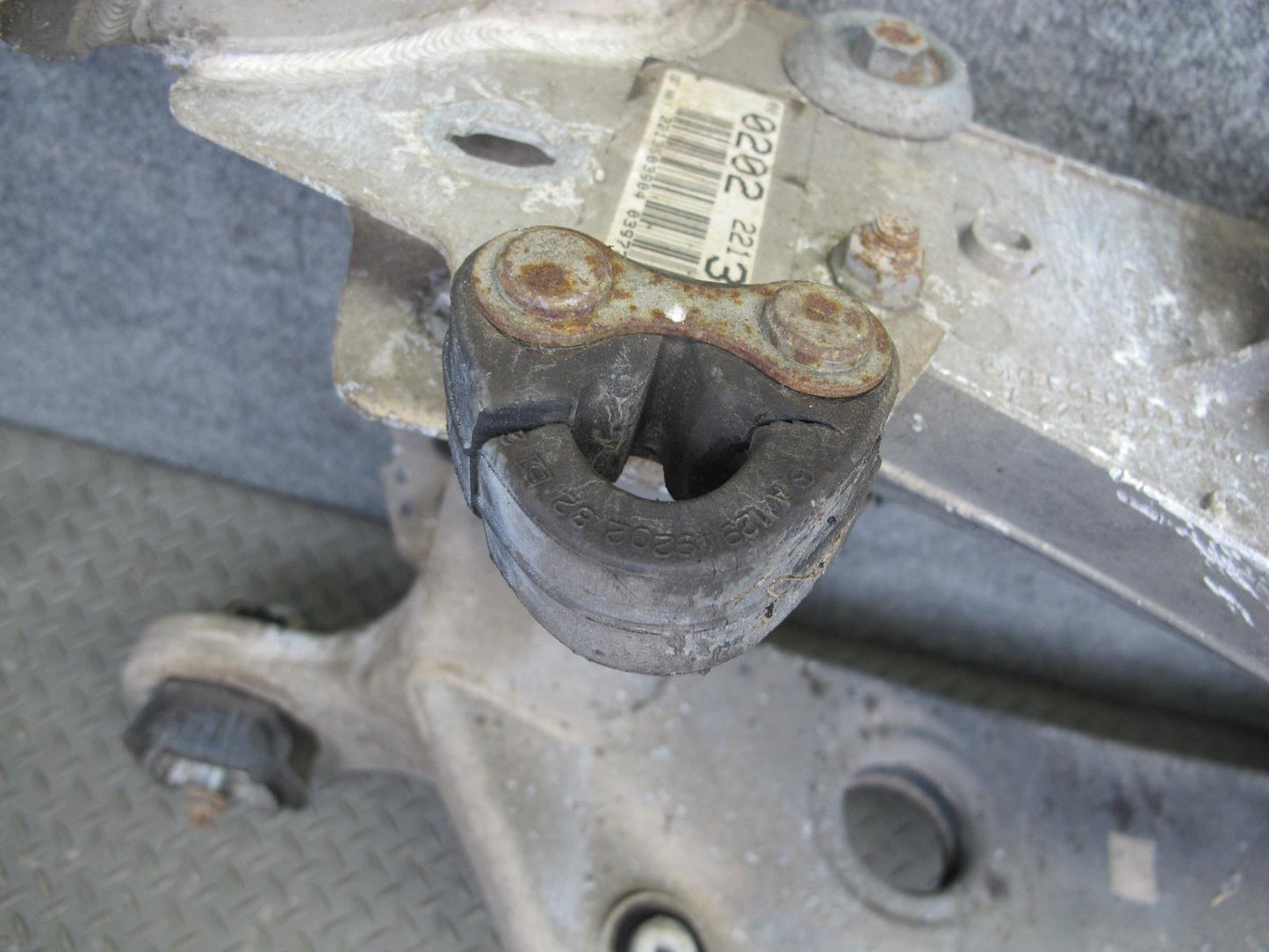 07-13 Mercedes W221 S550 4MATIC AWD Rear Subframe Crossmember Carrier OEM