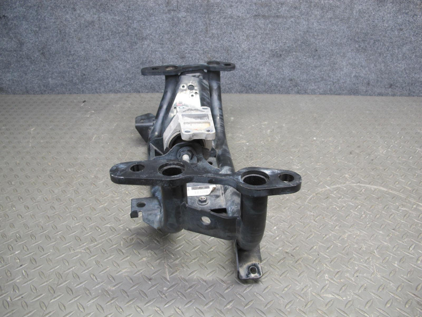 2014-2016 Land Range Rover L405 Transmission Crossmember Subframe Mount Cradle