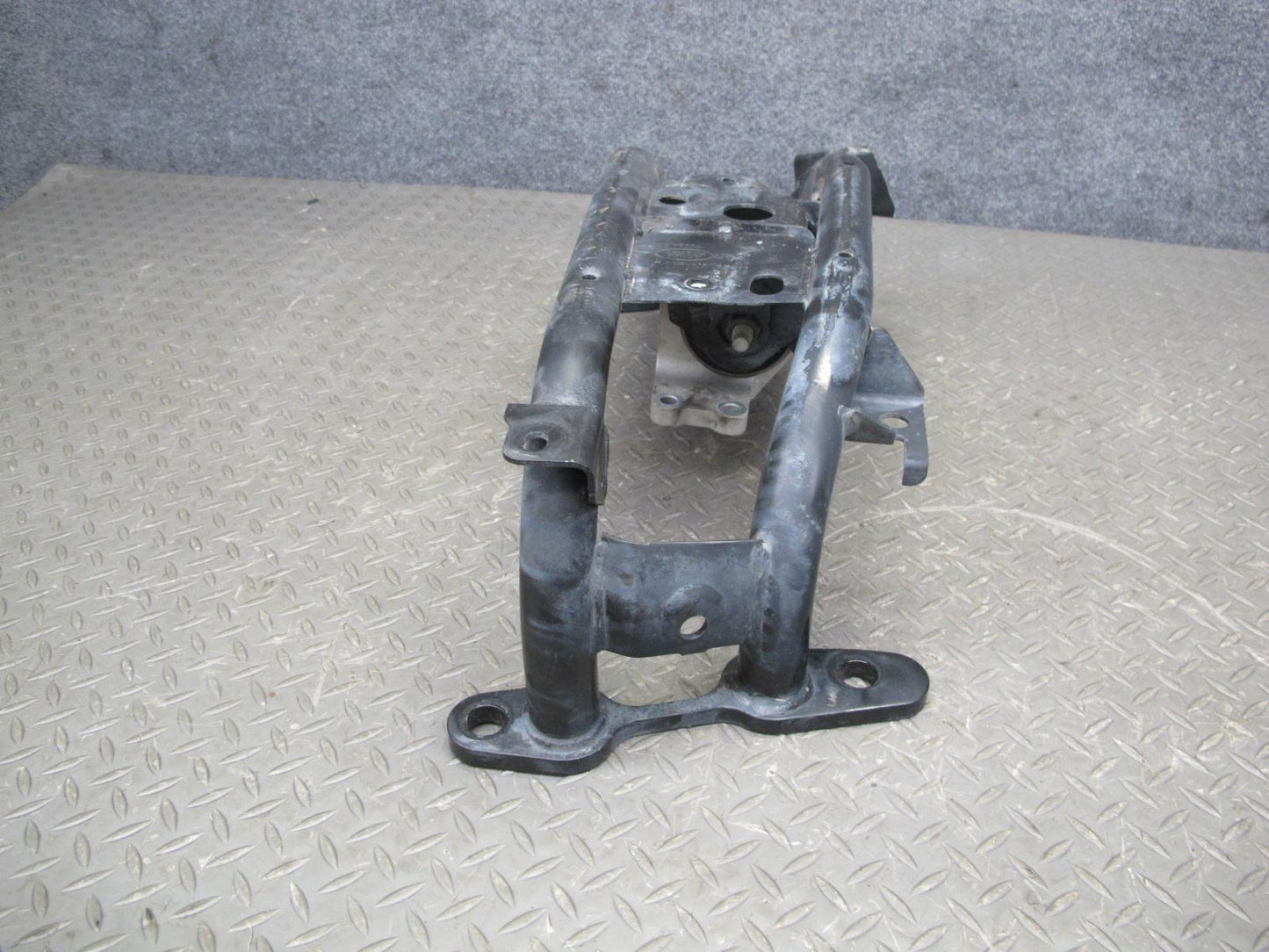 2014-2016 Land Range Rover L405 Transmission Crossmember Subframe Mount Cradle