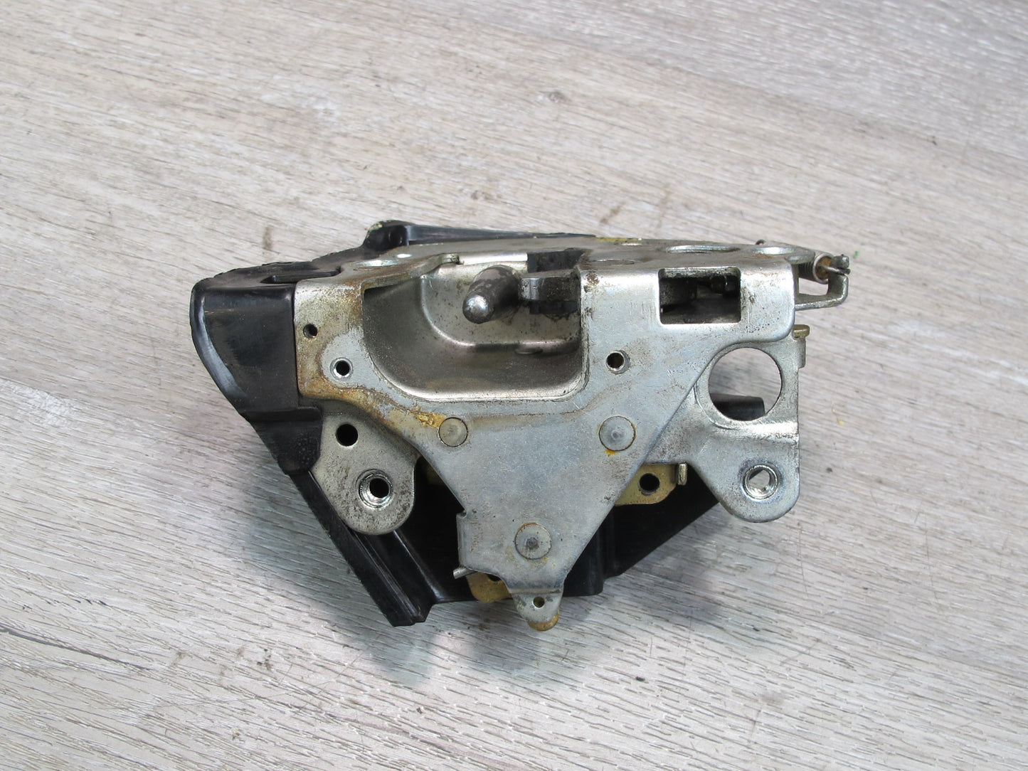 86-91 Mercedes W126 Rear Right Door Lock Latch Actuator OEM