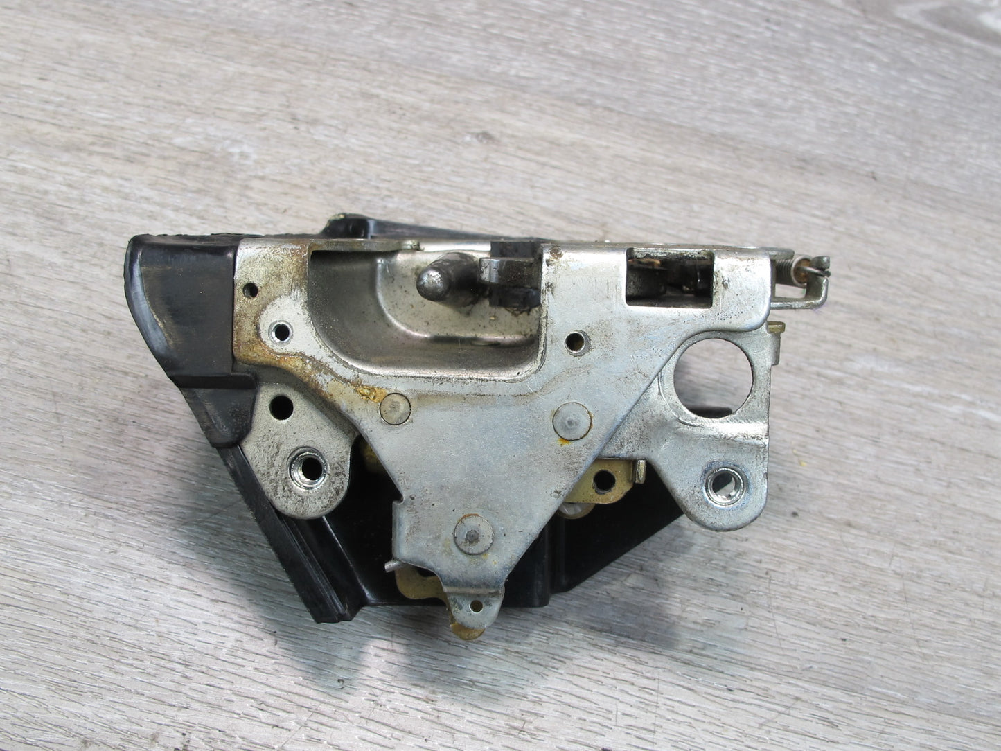 86-91 Mercedes W126 Rear Right Door Lock Latch Actuator OEM