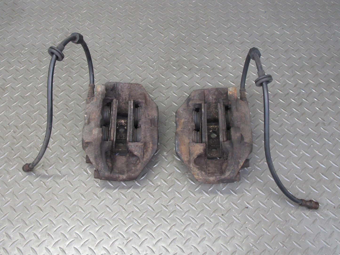 94-99 Mercedes W140 Set of 2 Front Left & Right Brake Caliper OEM