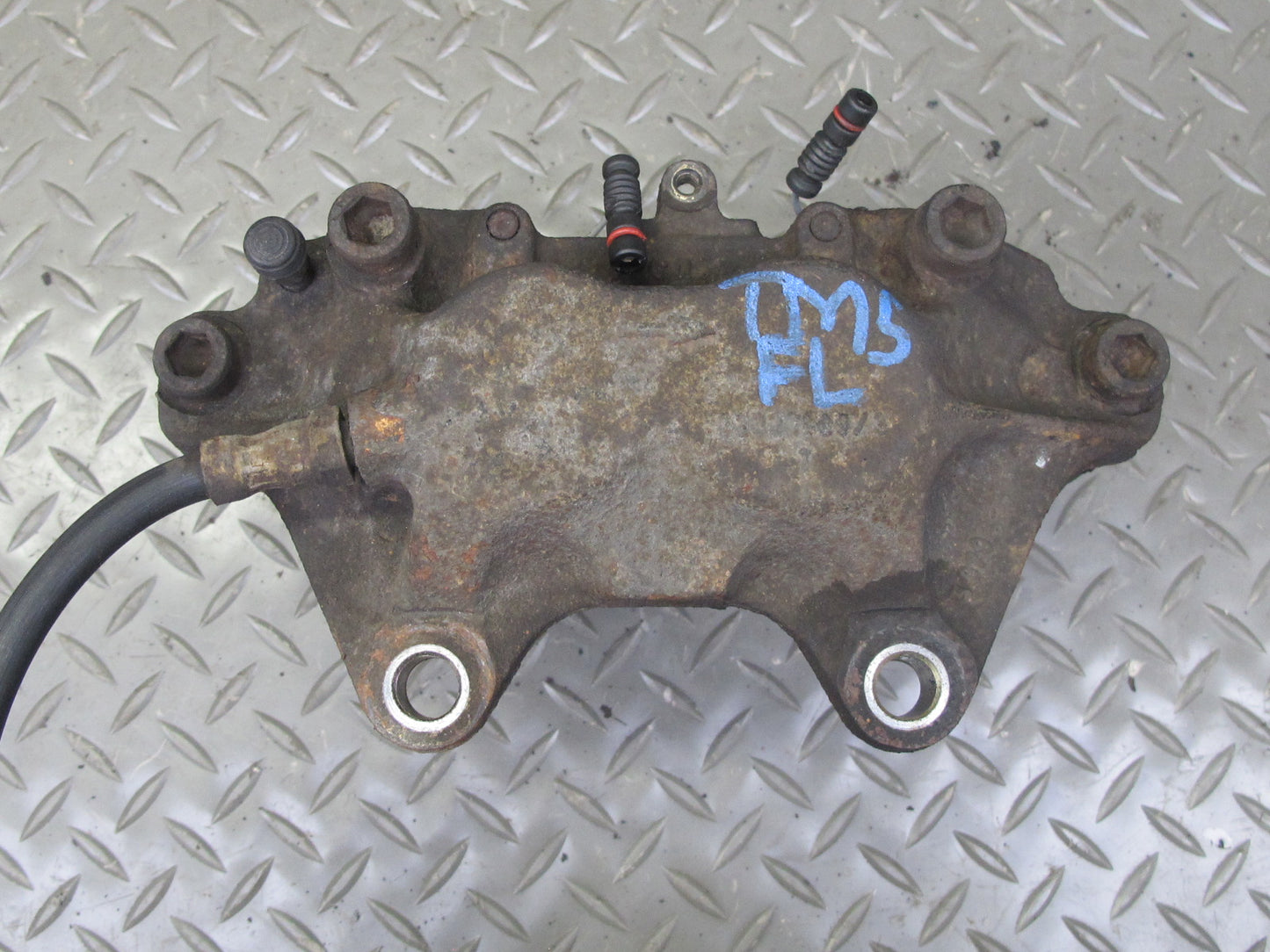 94-99 Mercedes W140 Set of 2 Front Left & Right Brake Caliper OEM