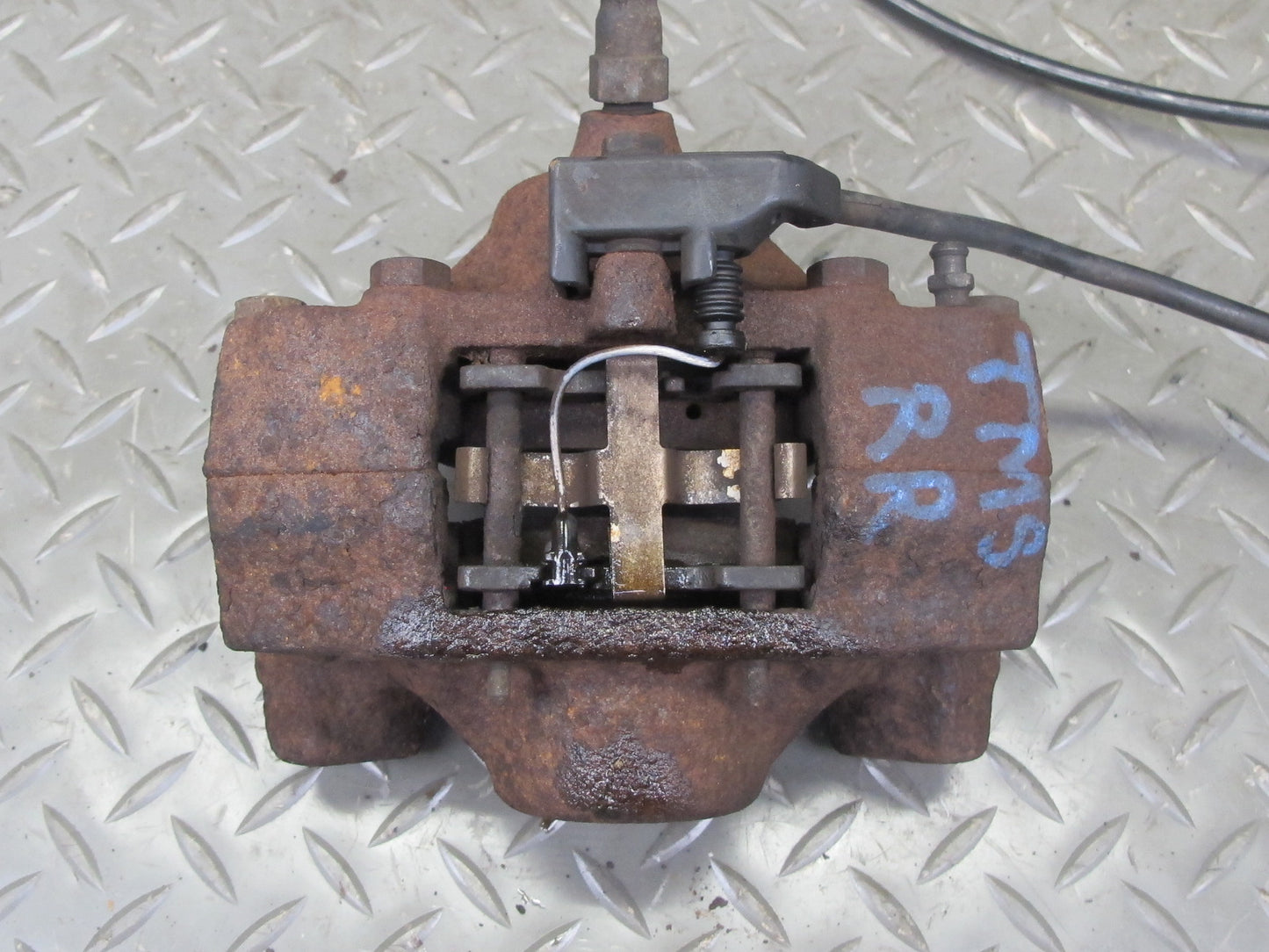 94-99 Mercedes W140 S320 Set of 2 Rear Left & Right Brake Caliper OEM