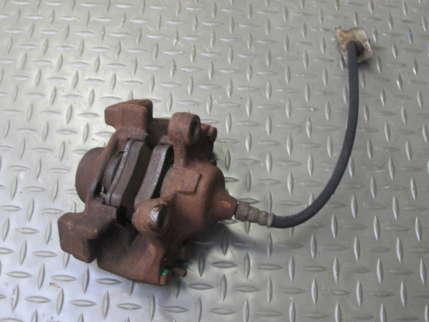 94-99 Mercedes W140 S320 Set of 2 Rear Left & Right Brake Caliper OEM