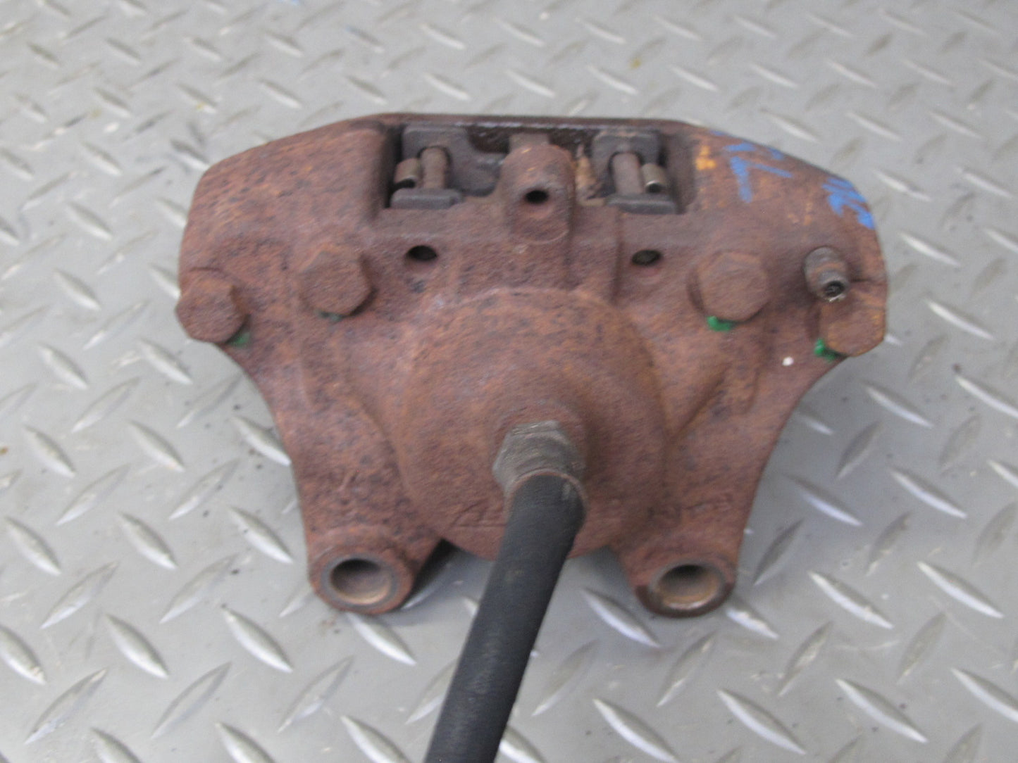 94-99 Mercedes W140 S320 Set of 2 Rear Left & Right Brake Caliper OEM