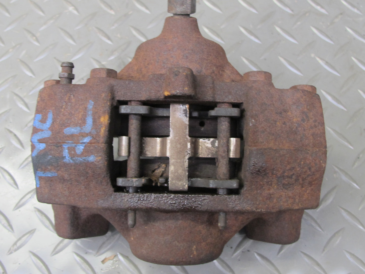 94-99 Mercedes W140 S320 Set of 2 Rear Left & Right Brake Caliper OEM